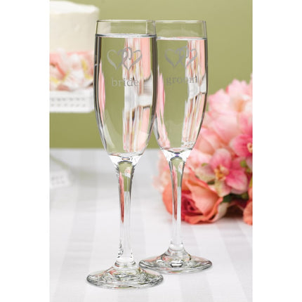Mr and Mrs Linked at the Heart Glass Flute Set