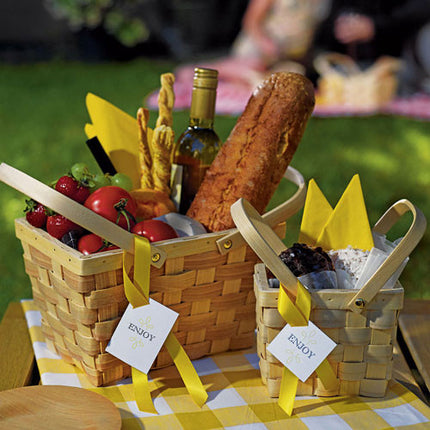 Picnic Basket Decoration for parties, corporate picnics and weddings.